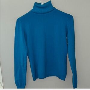 Sweater with turtle neck